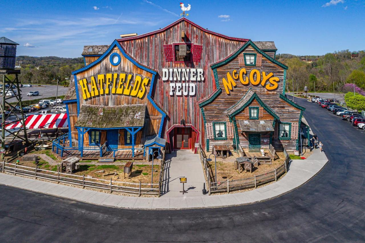 Fireflies And Moonshine Villa Gatlinburg Exterior photo